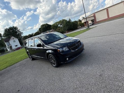 Used 2018 Dodge Grand Caravan GT FWD image 5