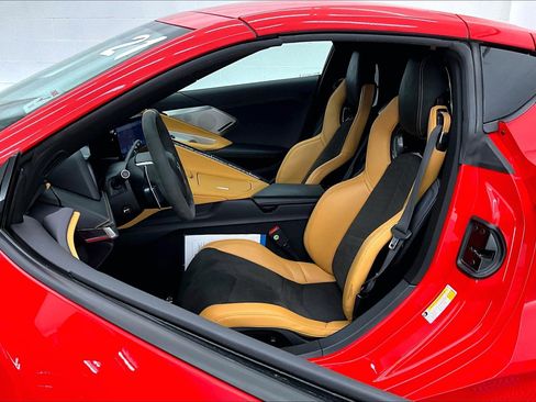 Used 2021 Chevrolet Corvette Stingray Preferred Cpe w/ Z51 Performance Package image 16