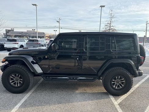 Used 2024 Jeep Wrangler Unlimited Rubicon 392 image 4