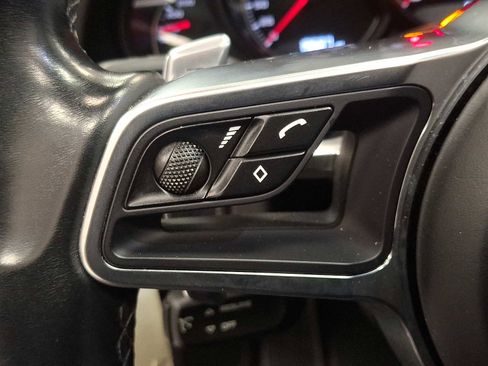 Used 2017 Porsche 911 Turbo image 21