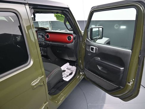Used 2021 Jeep Wrangler Unlimited Rubicon AWD/4WD image 20