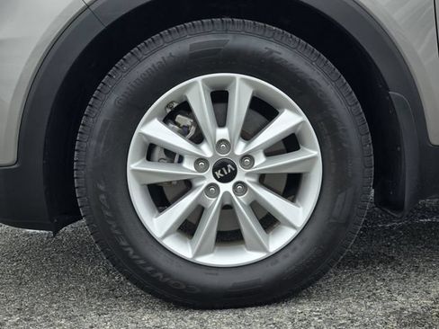 Used 2019 Kia Sorento FWD w/ LX Convenience Package image 10