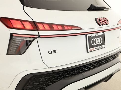New 2026 Audi Q3 quattro 2.0T AWD/4WD image 32