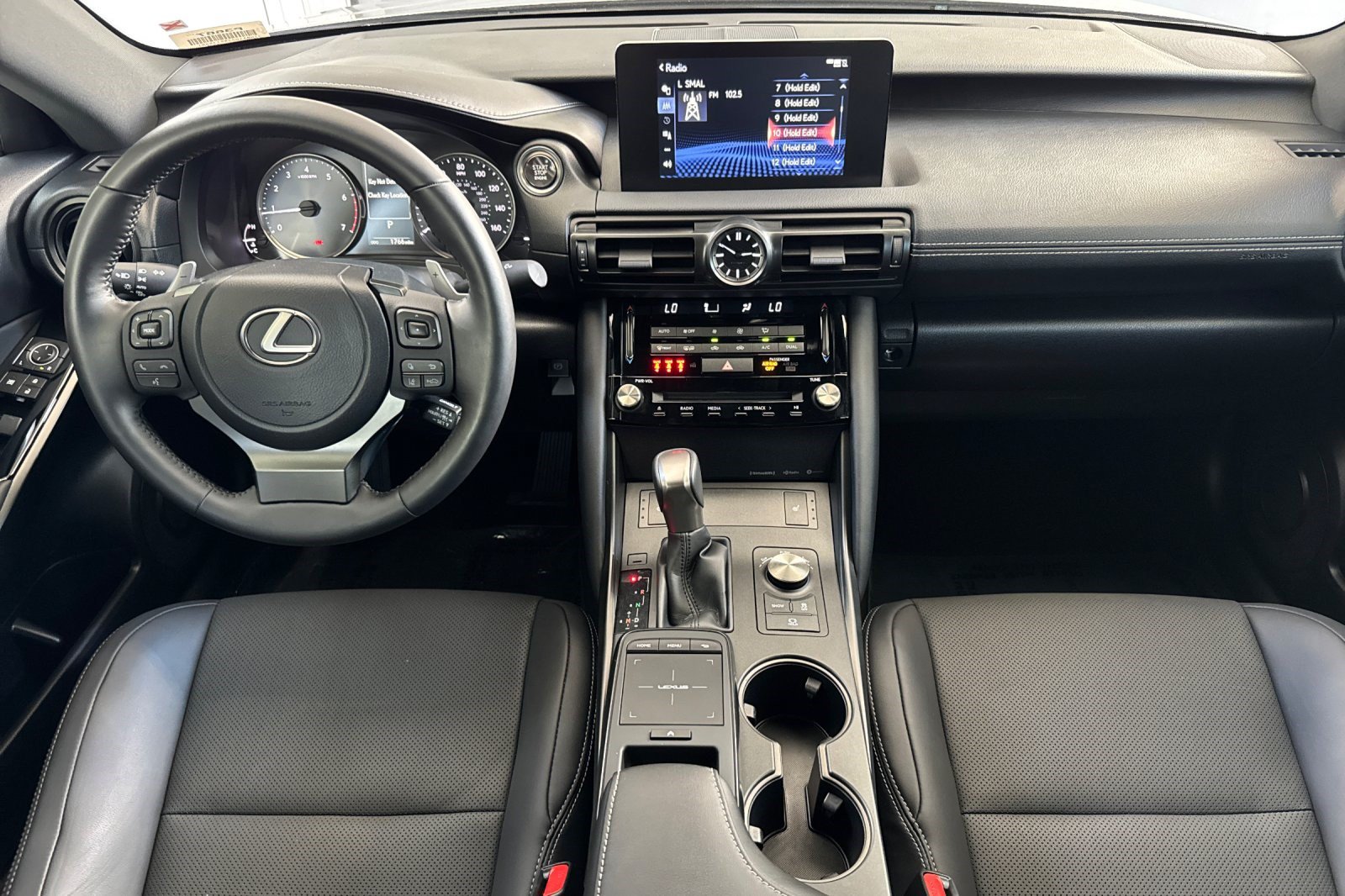 Certified 2025 Lexus IS 300 F Sport RWD image 17