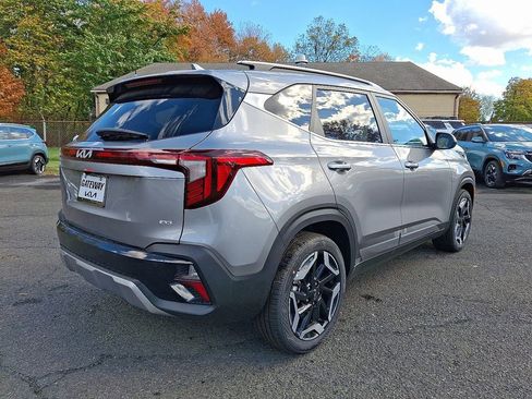 New 2026 Kia Seltos SX w/ SX Sunroof Package image 4