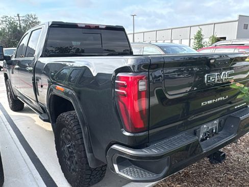 Used 2025 GMC Sierra 2500 Denali Ultimate w/ Max Trailering Package AWD/4WD image 5