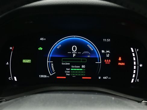 Used 2025 Toyota Camry LE w/ Convenience Package image 23