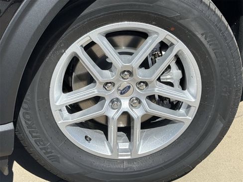 New 2026 Ford Explorer Active image 31