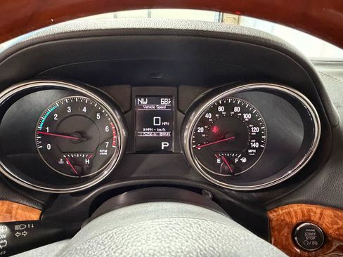 Used 2012 Jeep Grand Cherokee Overland AWD/4WD image 30