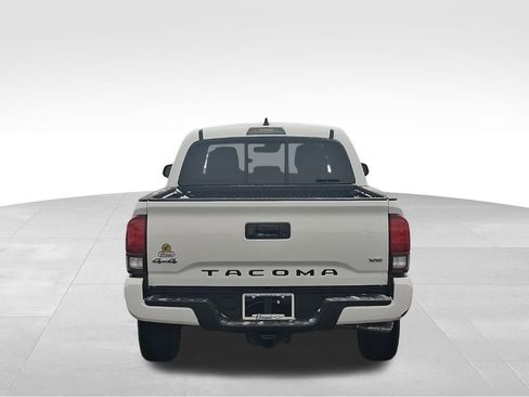 Used 2022 Toyota Tacoma SR image 8
