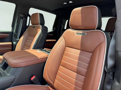 New 2026 GMC Sierra 1500 Denali Ultimate AWD/4WD image 9