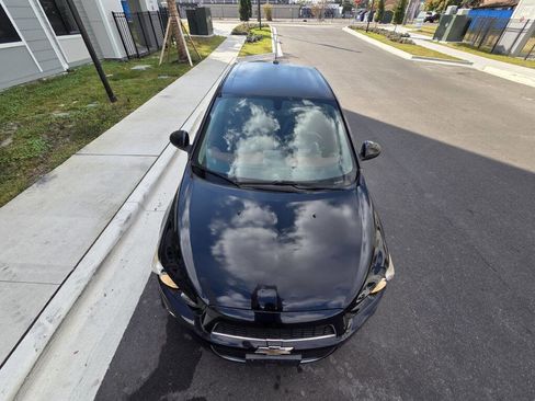 Used 2015 Chevrolet Sonic LTZ image 3