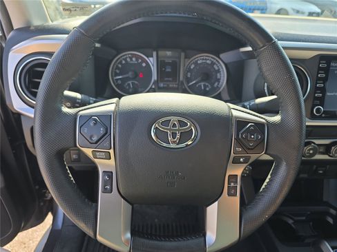 Used 2022 Toyota Tacoma SR5 w/ SR5 Appearance Package (SM) AWD/4WD image 22