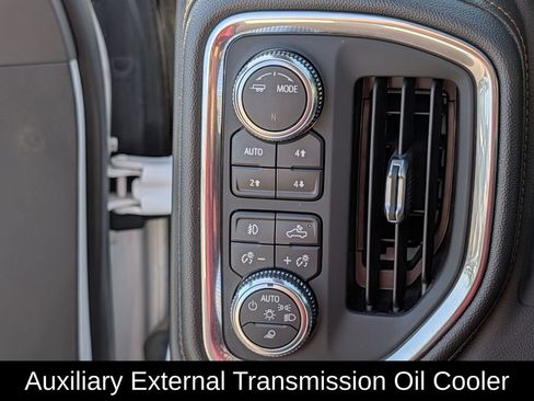 Used 2021 GMC Sierra 1500 AT4 w/ AT4 Value Package AWD/4WD image 24