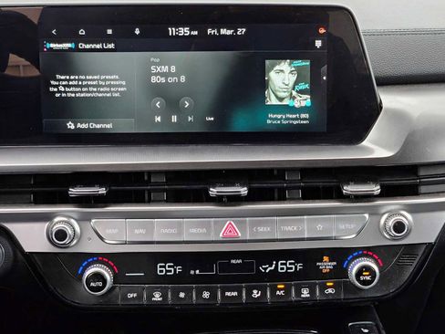 Certified 2025 Kia Telluride S image 24