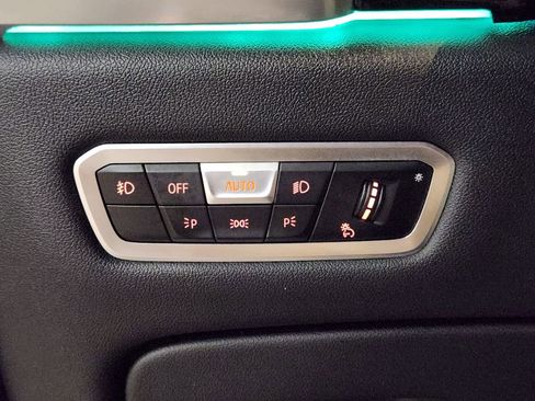 Used 2020 BMW X6 sDrive40i w/ Premium Package image 42