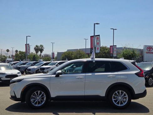 Used 2026 Honda CR-V EX image 4