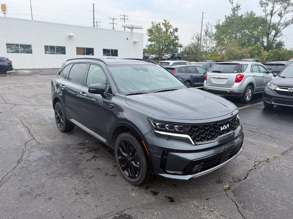 Used 2023 Kia Sorento SX AWD/4WD image 4