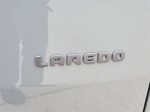 New 2026 Jeep Cherokee Laredo image 8