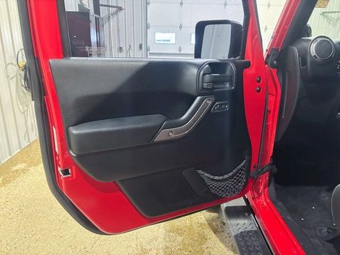 Used 2012 Jeep Wrangler Unlimited Sport image 14