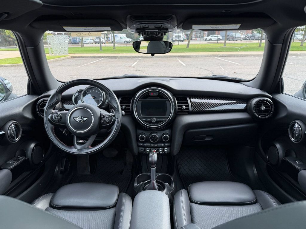 Used 2019 MINI Cooper S w/ Signature Upholstery Package FWD image 3