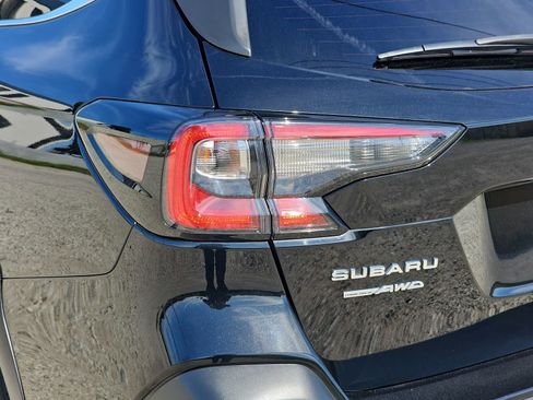Used 2023 Subaru Outback Limited image 36