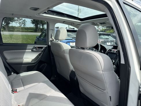 Used 2018 Subaru Forester 2.5i Premium w/ All-Weather Package AWD/4WD image 6