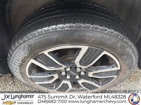 Used 2019 GMC Acadia SLT w/ Black Edition image 12