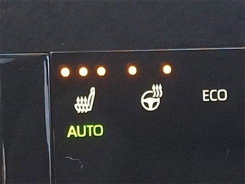 Used 2024 Toyota bZ4X XLE image 26