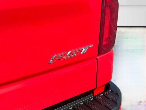 Used 2021 Chevrolet Silverado 1500 RST image 31