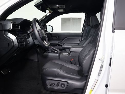 Used 2025 Toyota 4Runner TRD Sport Premium AWD/4WD image 10