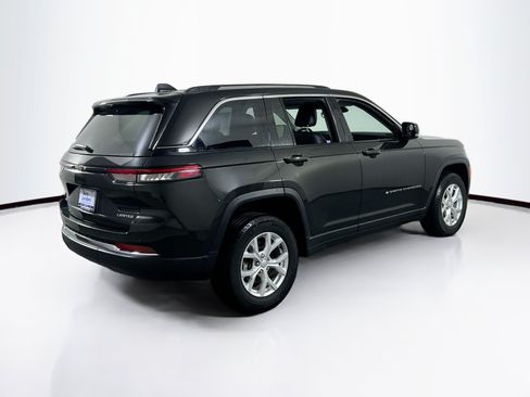 Used 2023 Jeep Grand Cherokee Limited AWD/4WD image 5