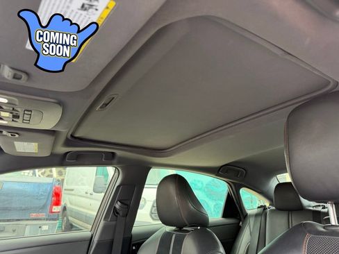 Used 2019 Toyota Avalon Limited FWD image 18
