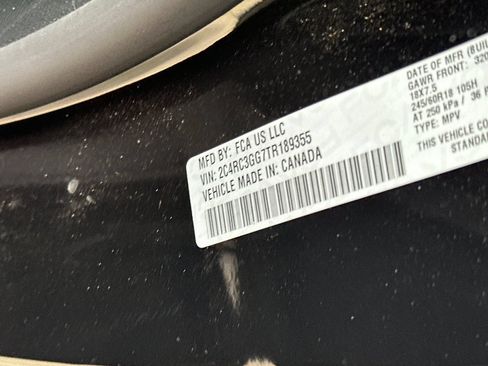 Used 2026 Chrysler Pacifica Limited AWD/4WD image 26