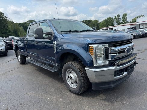 Used 2018 Ford F250 XLT AWD/4WD image 7