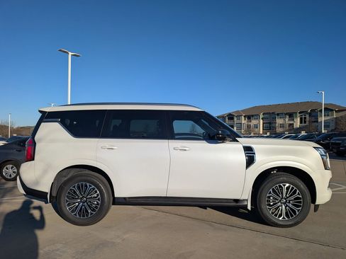 New 2026 Nissan Armada SL w/ Captain's Chari Seat Package RWD image 3