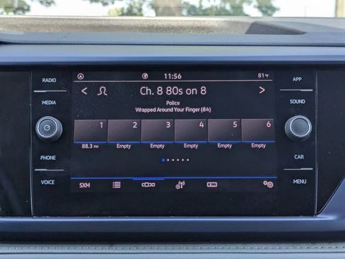 Used 2024 Volkswagen Taos SE image 18