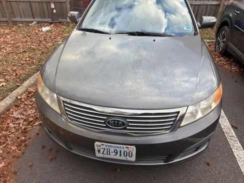 Used 2009 Kia Optima LX image 2