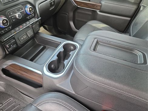 Used 2019 GMC Sierra 1500 SLT w/ SLT Premium Package AWD/4WD image 10