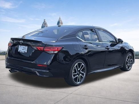 Certified 2025 Nissan Sentra SR w/ SR Premium Package FWD image 5