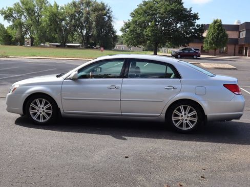 Used 2007 Toyota Avalon Limited FWD image 9