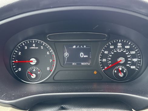 Used 2016 Kia Sorento LX w/ LX Convenience Package image 20