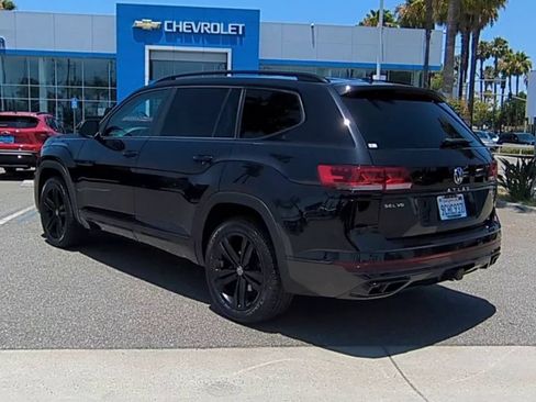 Used 2022 Volkswagen Atlas SEL R-Line AWD/4WD image 6