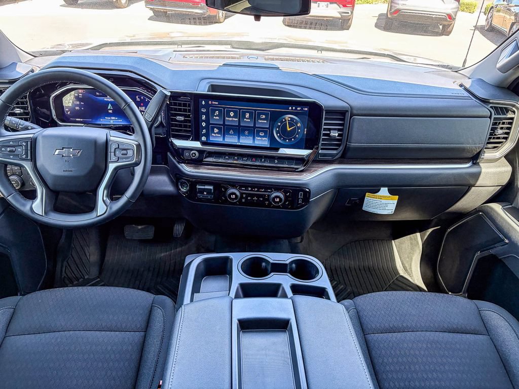 Used 2026 Chevrolet Silverado 1500 RST w/ Z71 Off-Road Package AWD/4WD image 16