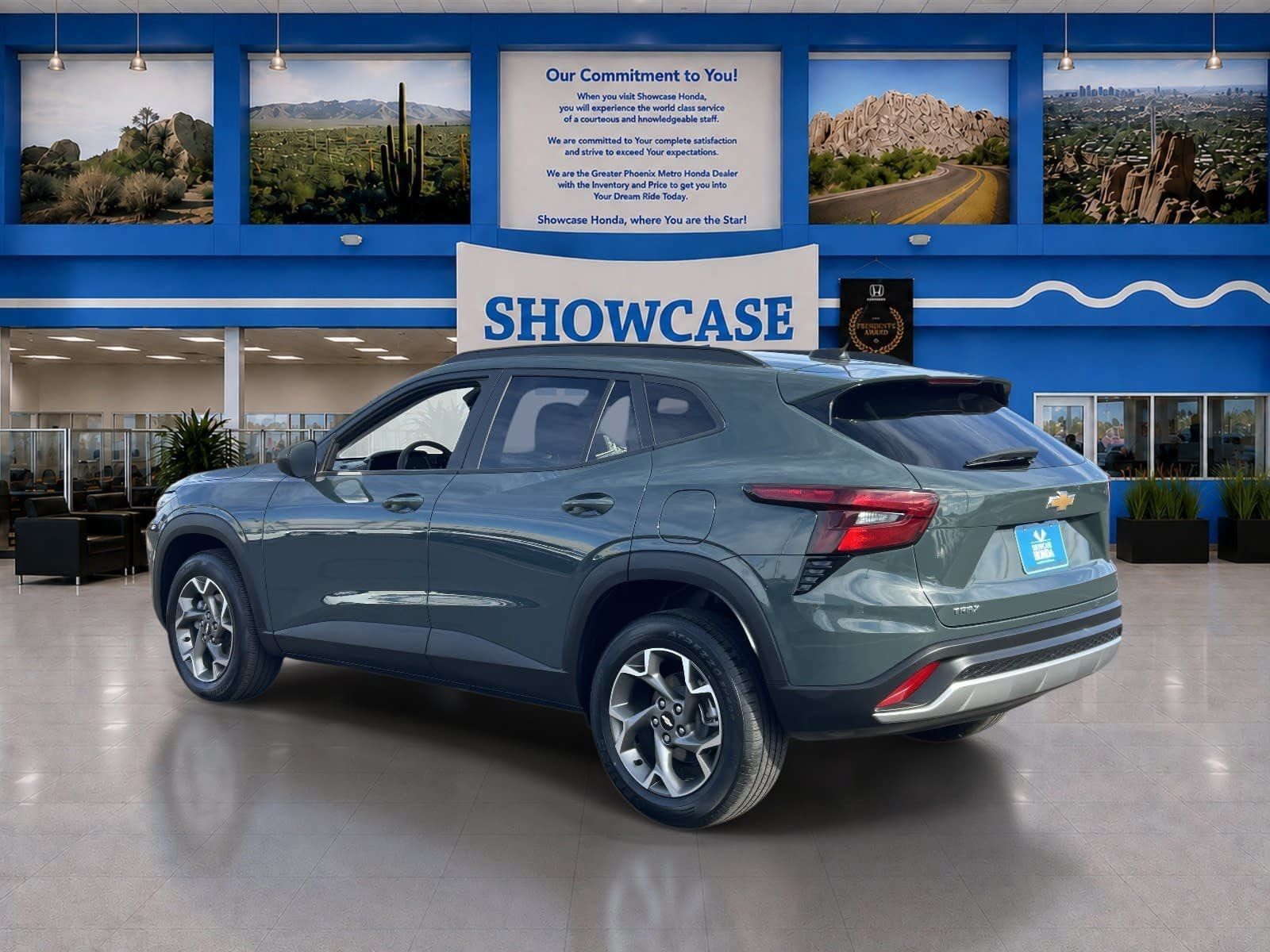 Used 2025 Chevrolet Trax LT FWD image 8