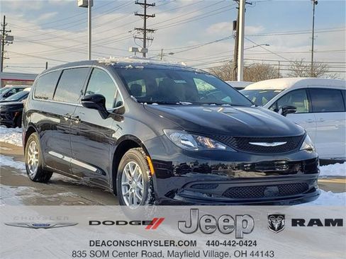 New 2026 Chrysler Voyager LX image 1