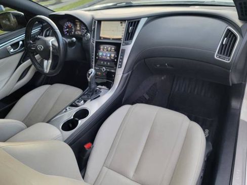 Used 2017 INFINITI Q60 3.0t w/ Premium Plus Package 3.0T image 22