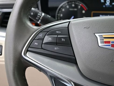 Used 2021 Cadillac XT5 Premium Luxury w/ LPO, Floor Liner Package AWD/4WD image 33