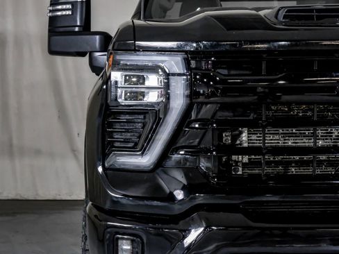 Used 2024 Chevrolet Silverado 3500 LTZ w/ LTZ Convenience Package image 40