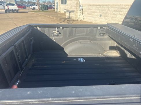 Used 2017 Ford F150 XLT w/ Equipment Group 301A Mid image 7